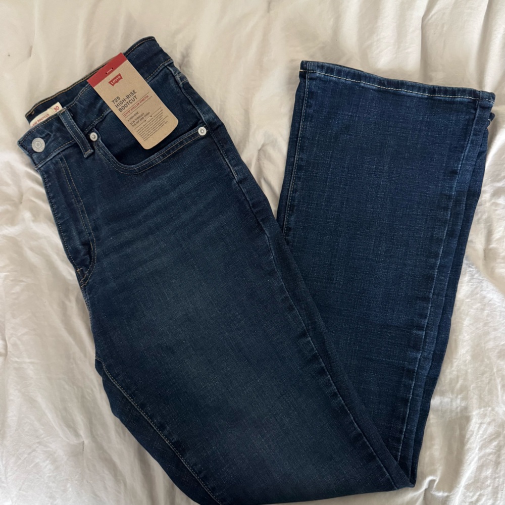 Levi's Women's Deep Indigo 725 High-rise Bootcut Jeans